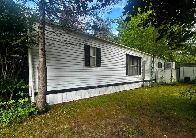 2nd image of 20 Kings Row, Epsom, NH 03234 | MLS# 5100635