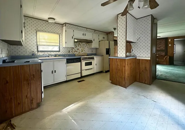 Photo 3 of Manufactured home for sale at 20 Kings Row, Epsom, NH 03234 | MLS# 5100635 | Listing updated on 2026-07-31