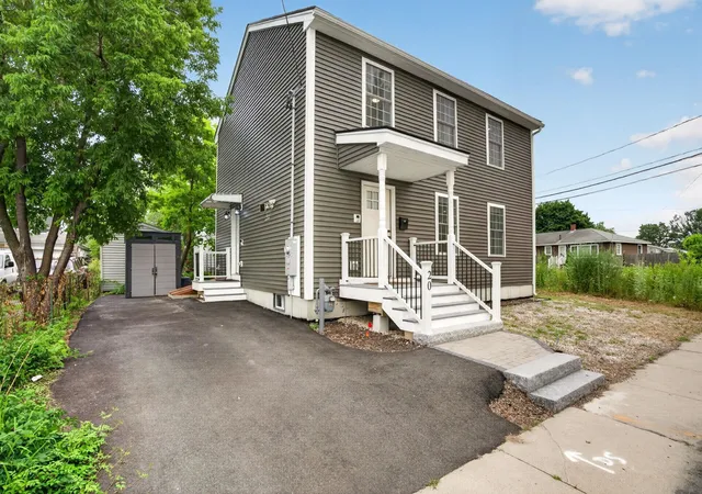 Photo 2 of Single family home for sale at 20 Ritter St, Nashua, NH 03060 | MLS# 5100640 | Listing updated on 2026-08-31