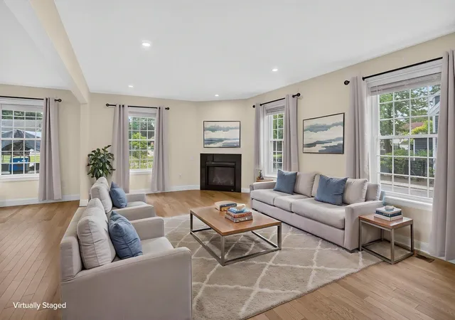 Photo 4 of Single family home for sale at 20 Ritter St, Nashua, NH 03060 | MLS# 5100640 | Listing updated on 2026-08-31