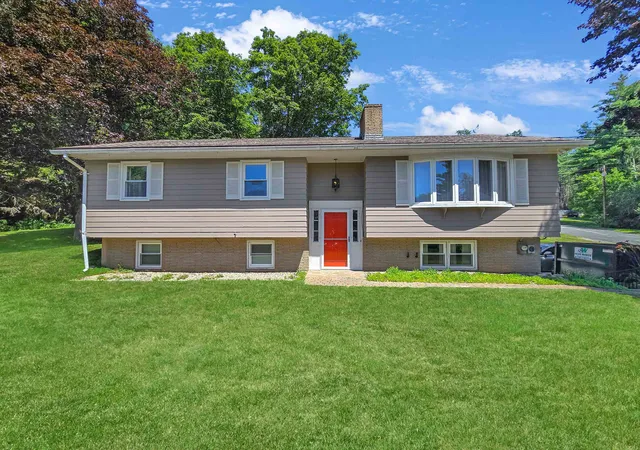 Photo 3 of Single family home for sale at 6 Juniper Hill Rd, Springfield, VT 05156 | MLS# 5100642 | Listing updated on 2026-08-22