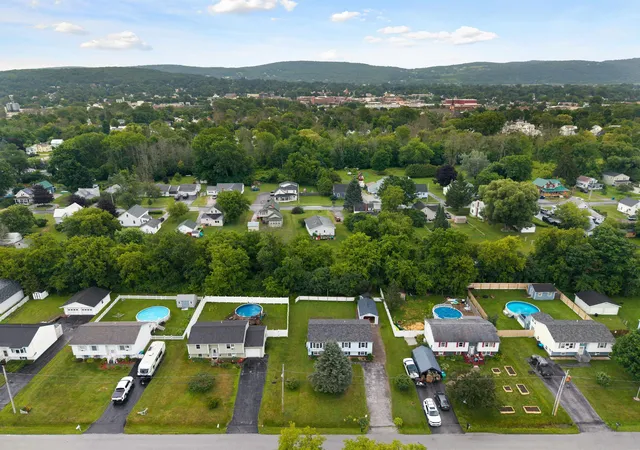 Photo 1 of Sale Pending at 31 Adams St, Saint Albans, VT 05478 | MLS# 5100671 | Listing updated on 2026-08-24