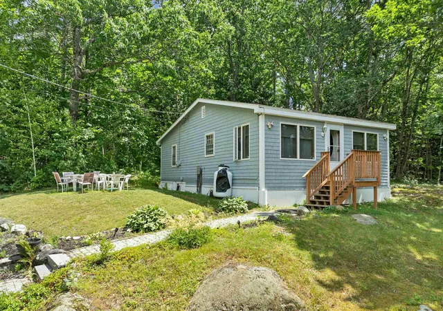 Single family home for sale at 25 South Mayhew Turnpike, Hebron, NH 03241 | MLS# 5100679