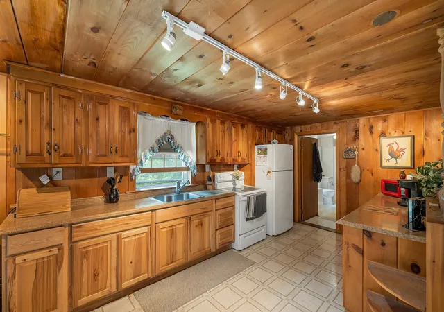 Photo 2 of Single family home for sale at 25 South Mayhew Turnpike, Hebron, NH 03241 | MLS# 5100679 | Listing updated on 2026-09-22