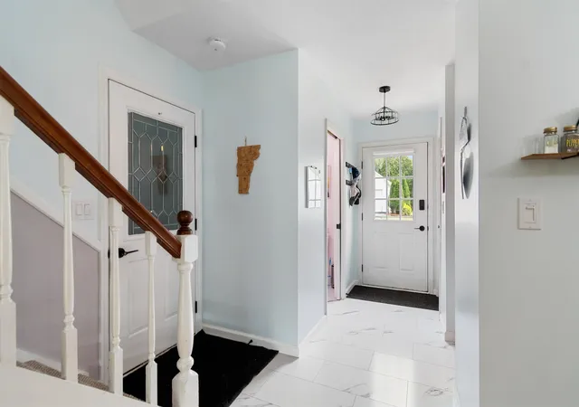 Photo 2 of Sale Pending at 280 Eastview Cir, Williston, VT 05495 | MLS# 5100688 | Listing updated on 2026-08-01