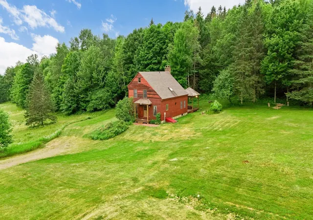 Photo 4 of Single family home for sale at 1539 Newark St, West Burke, VT 05871 | MLS# 5100693 | Listing updated on 2026-09-05