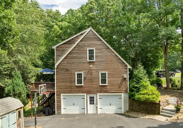 Photo 3 of Single family home for sale at 13 Durell Dr, Newmarket, NH 03857 | MLS# 5100714 | Listing updated on 2026-09-05