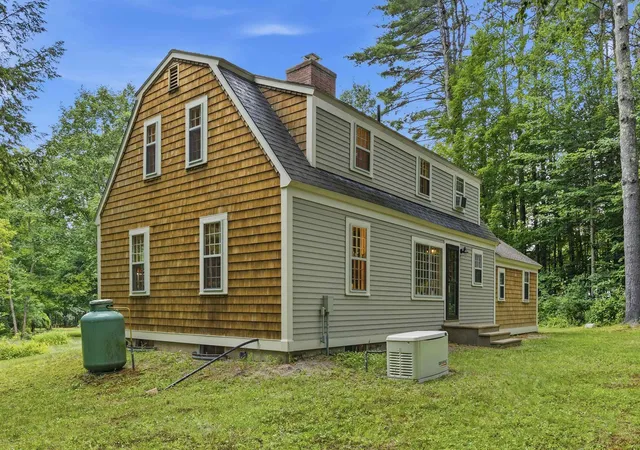Photo 3 of Single family home for sale at 6 Marisue Ter, Melvin Village, NH 03850 | MLS# 5100731 | Listing updated on 2026-09-14