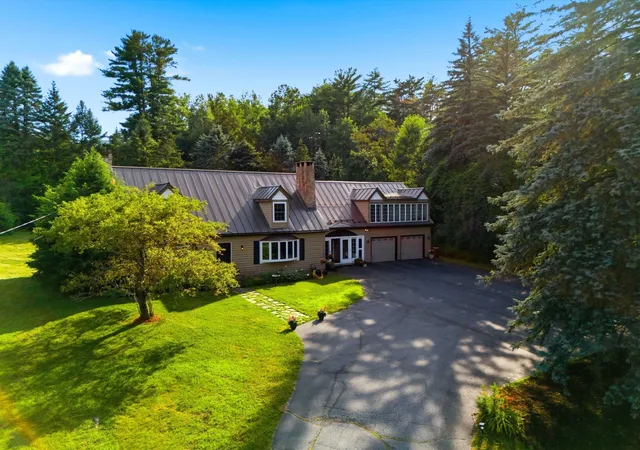 2nd image of 32 Buckingham Pl, Lebanon, NH 03766 | MLS# 5100739