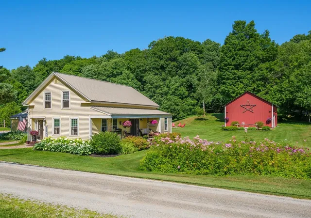 Photo 1 of Single family home for sale at 8 Dumas Rd, Underhill, VT 05489 | MLS# 5100743 | Listing updated on 2026-09-29