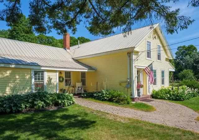 Photo 4 of Single family home for sale at 8 Dumas Rd, Underhill, VT 05489 | MLS# 5100743 | Listing updated on 2026-09-29