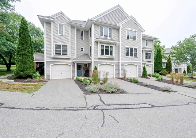 Photo 2 of Townhouse for sale at 6c Stonewall Wy #C, Exeter, NH 03833 | MLS# 5100753 | Listing updated on 2026-09-09