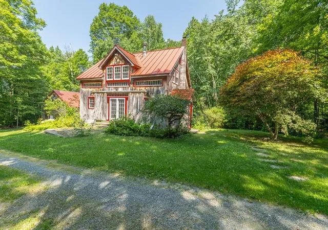 Photo 4 of Single family home for sale at 2734 Mad Tom Rd, Dorset, VT 05253 | MLS# 5100758 | Listing updated on 2026-09-01