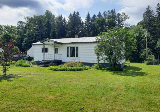 Photo 3 of Single family home for sale at 66 Pariseau Dr, Beecher Falls, VT 05902 | MLS# 5100770 | Listing updated on 2026-08-30