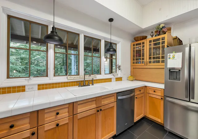 Photo 3 of Single family home for sale at 2 Kehonka Hill Rd, Wolfeboro, NH 03894 | MLS# 5100780 | Listing updated on 2026-08-31