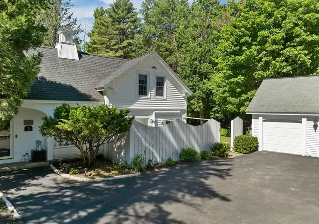 Photo 3 of Townhouse for sale at 4 Farmhouse Ln, Wolfeboro, NH 03894 | MLS# 5100784 | Listing updated on 2026-09-09