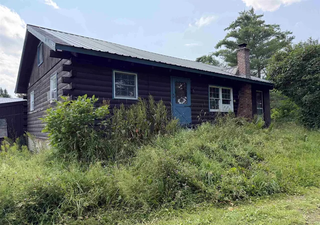 Photo 1 of Single family home for sale at 928 Holland Pond Rd, Derby Line, VT 05830 | MLS# 5100792 | Listing updated on 2026-08-31