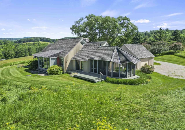 Photo 2 of Single family home for sale at 1996 North Pownal Rd, Pownal, VT 05261 | MLS# 5100794 | Listing updated on 2026-07-28