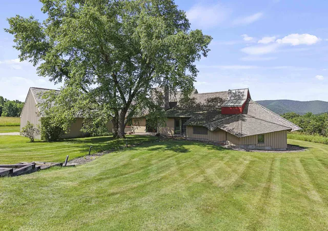 Photo 3 of Single family home for sale at 1996 North Pownal Rd, Pownal, VT 05261 | MLS# 5100794 | Listing updated on 2026-07-28