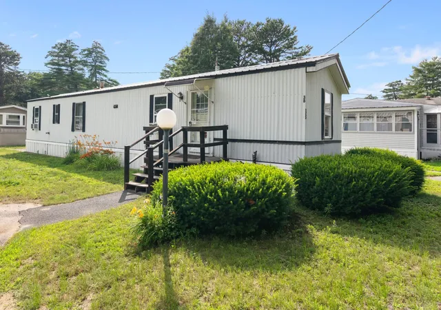 8th image of 38 Pine St, Hinsdale, NH 03451 | MLS# 5100799