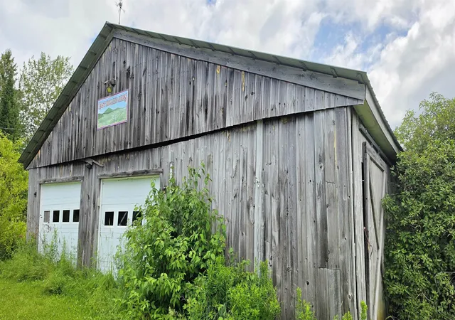 Photo 4 of Single family home for sale at 1888 Trucott Rd, Derby Line, VT 05830 | MLS# 5100802 | Listing updated on 2026-07-22