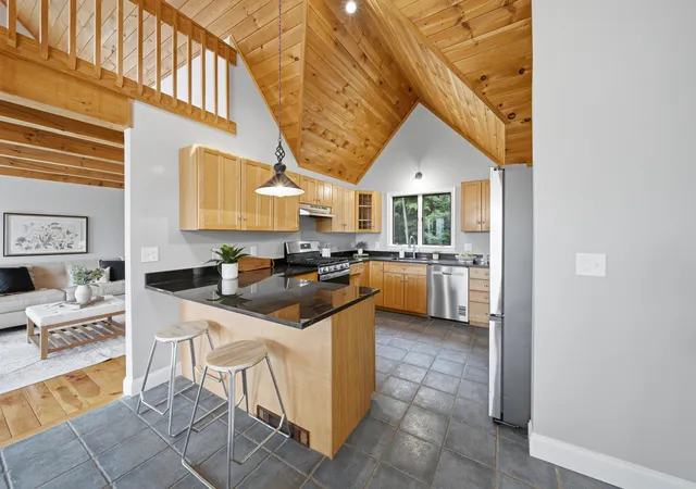 Photo 4 of Single family home for sale at 20 Alpine Meadows Rd, Wolfeboro, NH 03894 | MLS# 5100805 | Listing updated on 2026-08-01