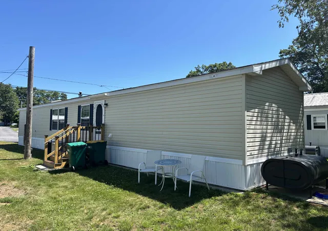Photo 3 of Manufactured home for sale at 14 Chestnut Rd, North Hampton, NH 03862 | MLS# 5100807 | Listing updated on 2026-08-19
