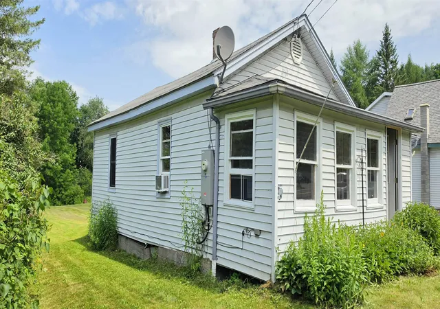 Photo 3 of Single family home for sale at 969 Vt 105 Rte, West Charleston, VT 05872 | MLS# 5100819 | Listing updated on 2026-07-24