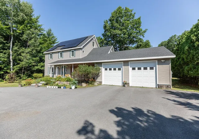 3rd image of 20 Wildwood Ave, Claremont, NH 03743 | MLS# 5100842