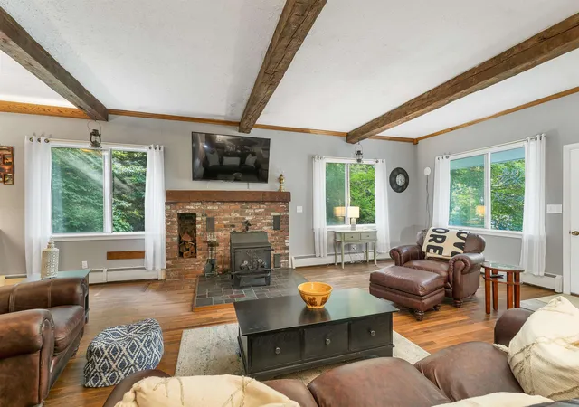 Photo 4 of Single family home for sale at 1195 Chocorua Rd, Chocorua, NH 03886 | MLS# 5100844 | Listing updated on 2026-09-11