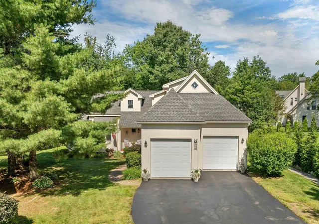 Photo 3 of Single family home for sale at 41 Lantern Cir, Laconia, NH 03246 | MLS# 5100848 | Listing updated on 2026-09-18