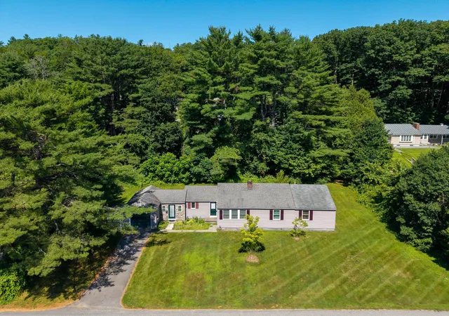 Photo 2 of Single family home for sale at 210 Hanover St, White River Junction, VT 05001 | MLS# 5100852 | Listing updated on 2026-08-27
