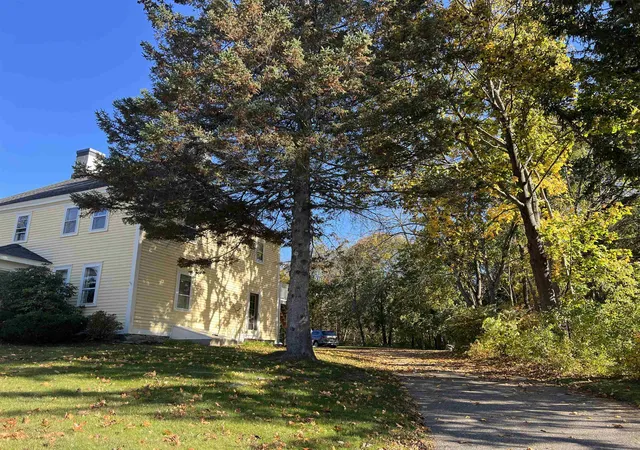 2nd image of 156 Portsmouth Ave #156A-B-C-D-E-F-G-H, Stratham, NH 03885 | MLS# 5100872