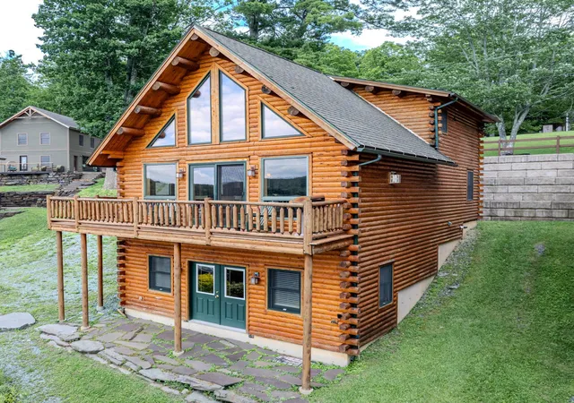 Single family home for sale at 242 Little Rutland Rd, Bomoseen, VT 05732 | MLS# 5100897