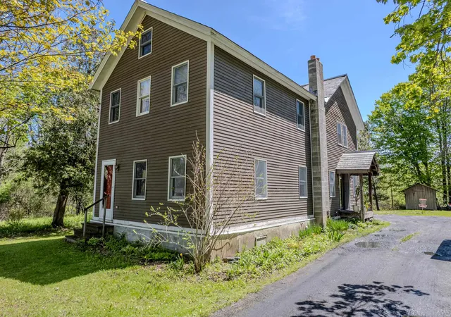 Photo 3 of Single family home for sale at 1276 York Street Ext, Poultney, VT 05764 | MLS# 5100914 | Listing updated on 2026-08-18