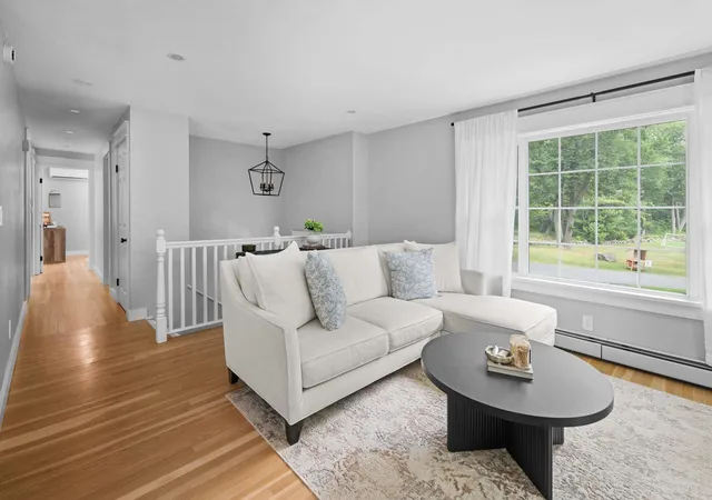 Photo 2 of Single family home for sale at 19 Sheru Ln, York, ME 03909 | MLS# 5100954 | Listing updated on 2026-08-25