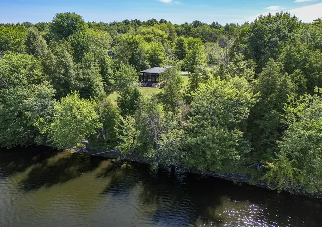 Photo 3 of Single family home for sale at 540 Northland Ln, North Hero, VT 05474 | MLS# 5100976 | Listing updated on 2026-08-20
