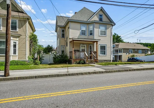 Photo 3 of Sale Pending at 384 Bridge St, Manchester, NH 03104 | MLS# 5100987 | Listing updated on 2026-09-02