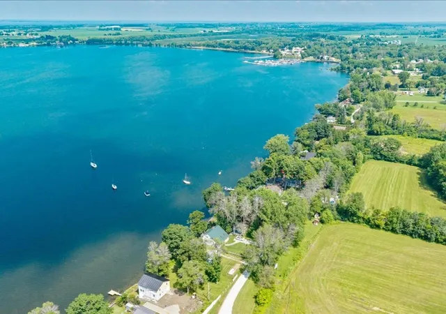 Photo 2 of Sale Pending at 425 Bingham Shore Rd, Saint Albans, VT 05478 | MLS# 5100992 | Listing updated on 2026-07-25