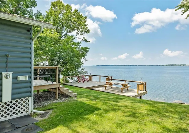 Photo 3 of Sale Pending at 425 Bingham Shore Rd, Saint Albans, VT 05478 | MLS# 5100992 | Listing updated on 2026-07-25