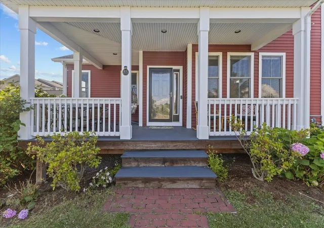 Photo 2 of Single family home for sale at 205 South Jefferson Rd, South Burlington, VT 05403 | MLS# 5101001 | Listing updated on 2026-08-30