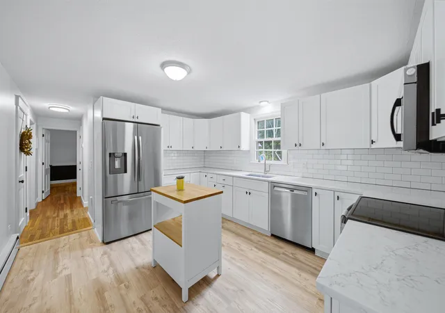 Photo 3 of Sale Pending at 24 Manchester Rd, Amherst, NH 03031 | MLS# 5101018 | Listing updated on 2026-07-29