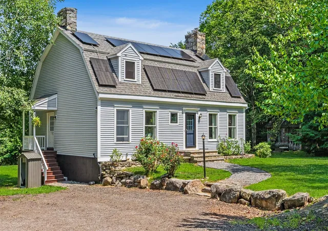 Photo 2 of Sale Pending at 10 Morrison Rd, Raymond, NH 03077 | MLS# 5101053 | Listing updated on 2026-09-04