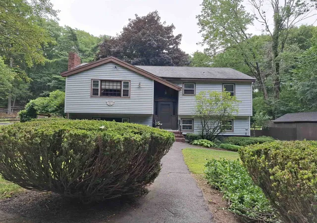 Photo 2 of Single family home for sale at 62 Thornell Rd Rd, Newton, NH 03858 | MLS# 5101054 | Listing updated on 2026-07-30
