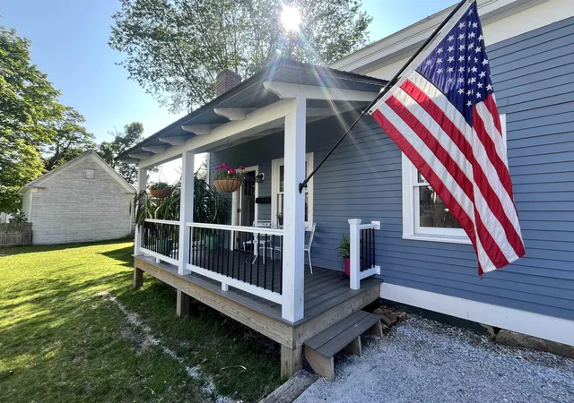 Photo 3 of Single family home for sale at 11 Franklin St, Brandon, VT 05733 | MLS# 5101076 | Listing updated on 2026-08-31