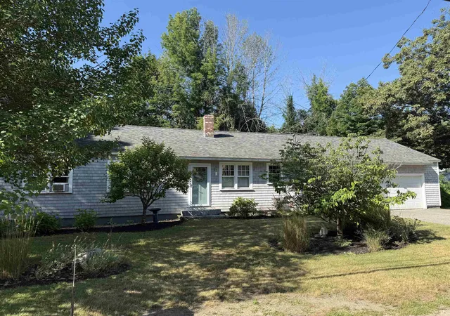 Photo 1 of Single family home for sale at 506 N Main St, Wolfeboro, NH 03894 | MLS# 5101092 | Listing updated on 2026-09-08
