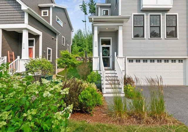 Photo 1 of Townhouse for sale at 304 O'brien Farm Rd, South Burlington, VT 05403 | MLS# 5101093 | Listing updated on 2026-07-30