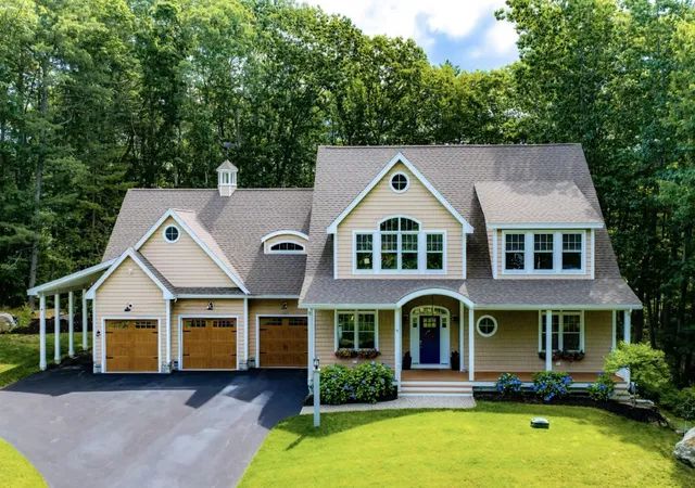 Single family home for sale at 8 Old Ferry Landing Rd, Rye, NH 03870 | MLS# 5101098