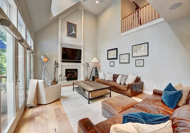 Photo 3 of Single family home for sale at 8 Old Ferry Landing Rd, Rye, NH 03870 | MLS# 5101098 | Listing updated on 2026-08-03