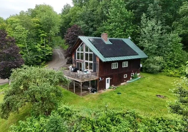 Photo 1 of Single family home for sale at 1137 Ridge Hill Dr, Newport, VT 05855 | MLS# 5101112 | Listing updated on 2026-08-28